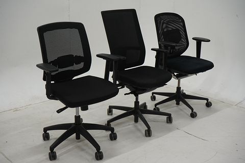 Image 1/12