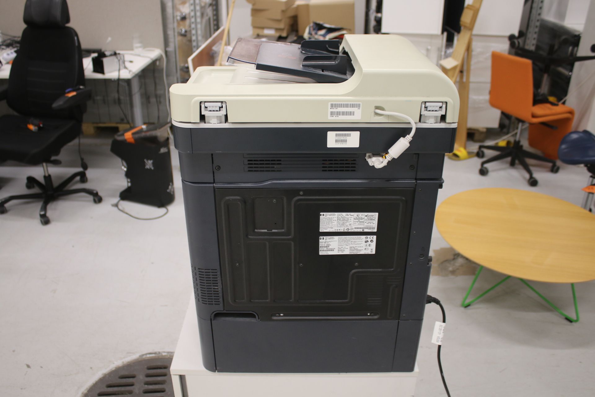 Image 2/9
