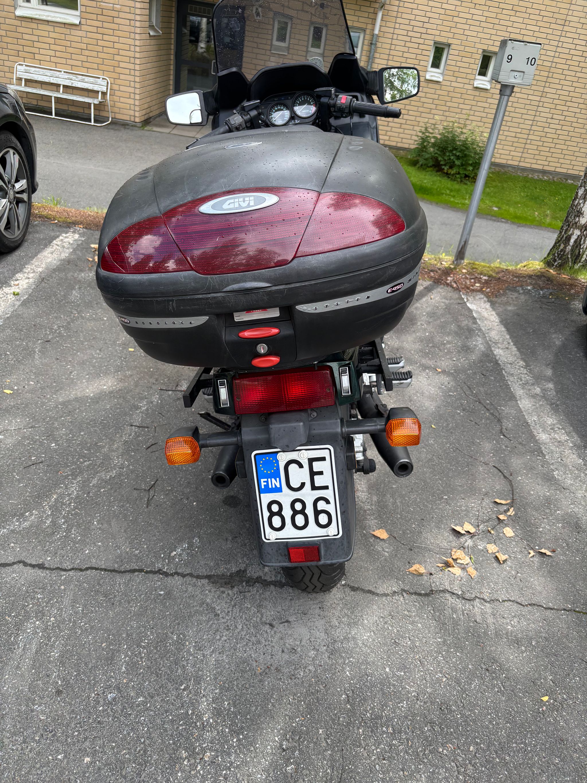 Image 4/7