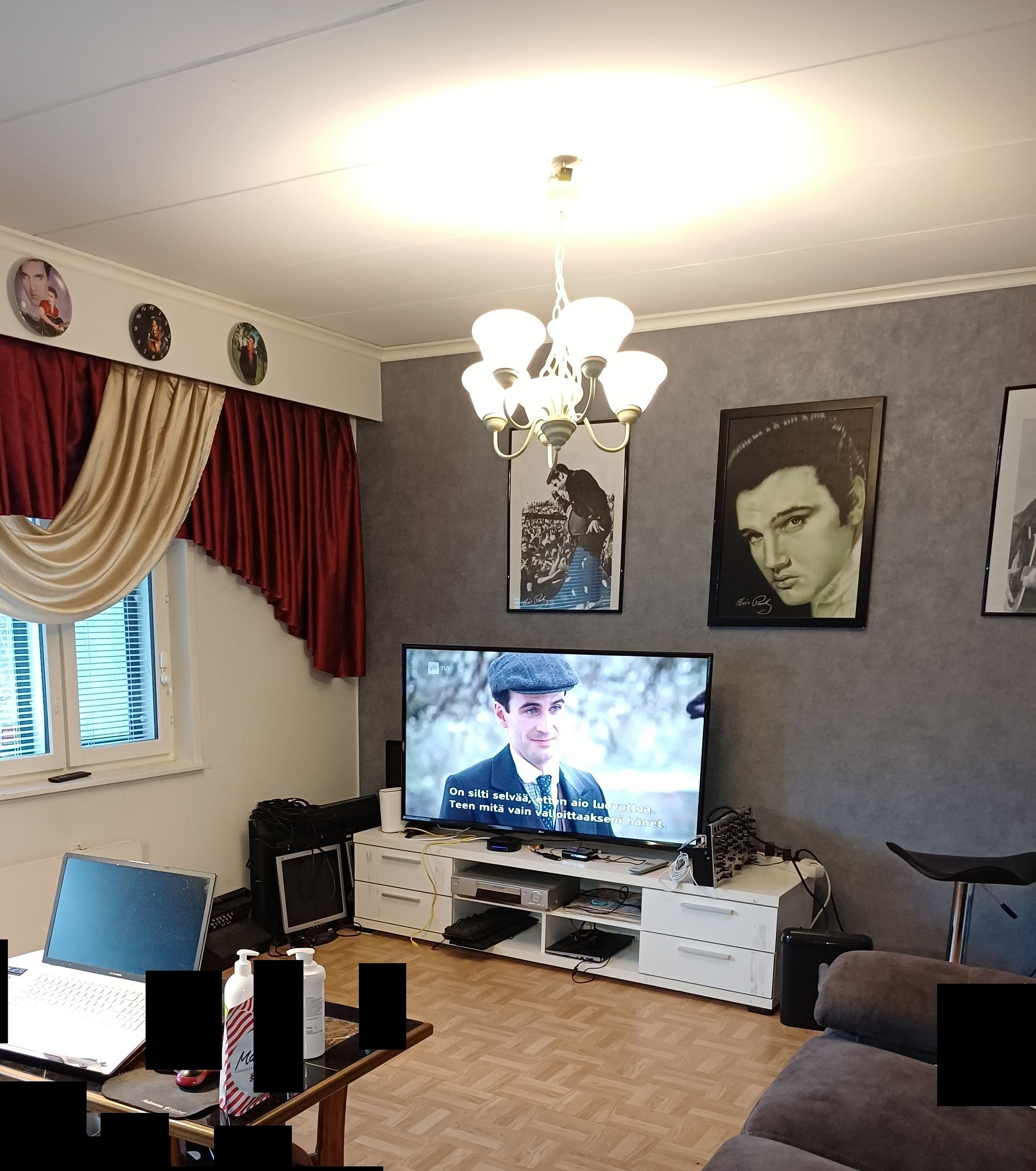 Image 10/51