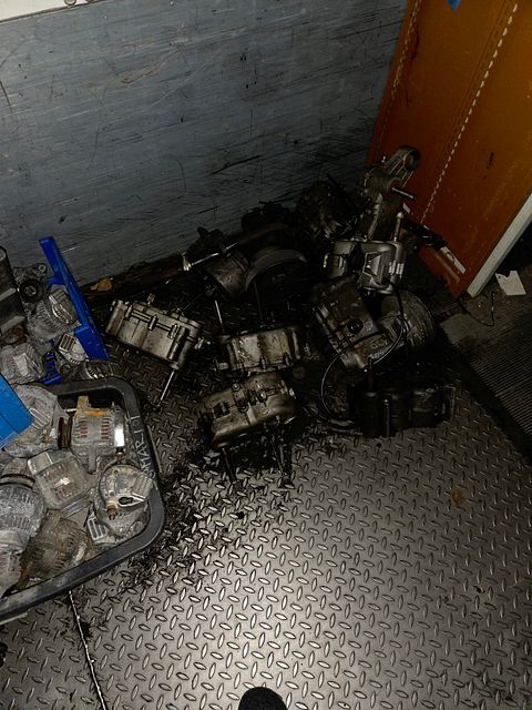 Image 3/13