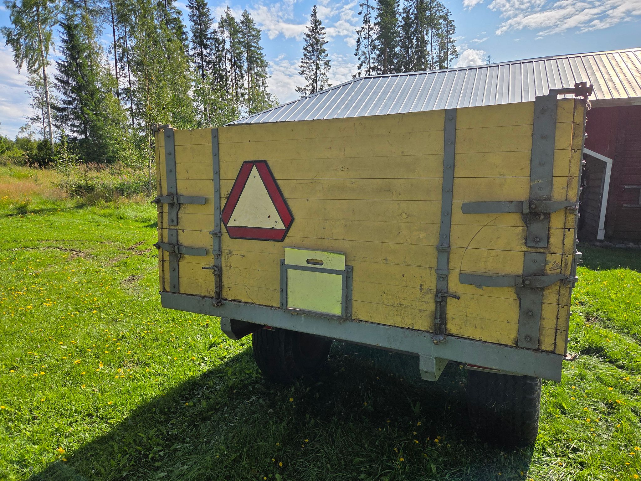 Image 2/6
