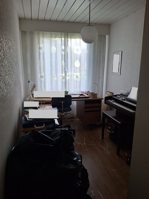 Image 8/31