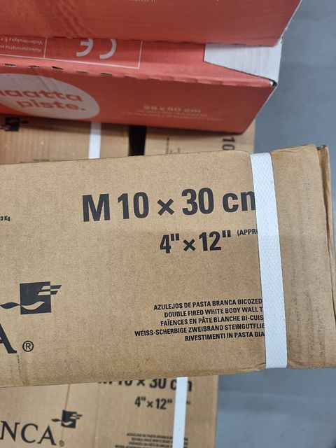 Image 6/8