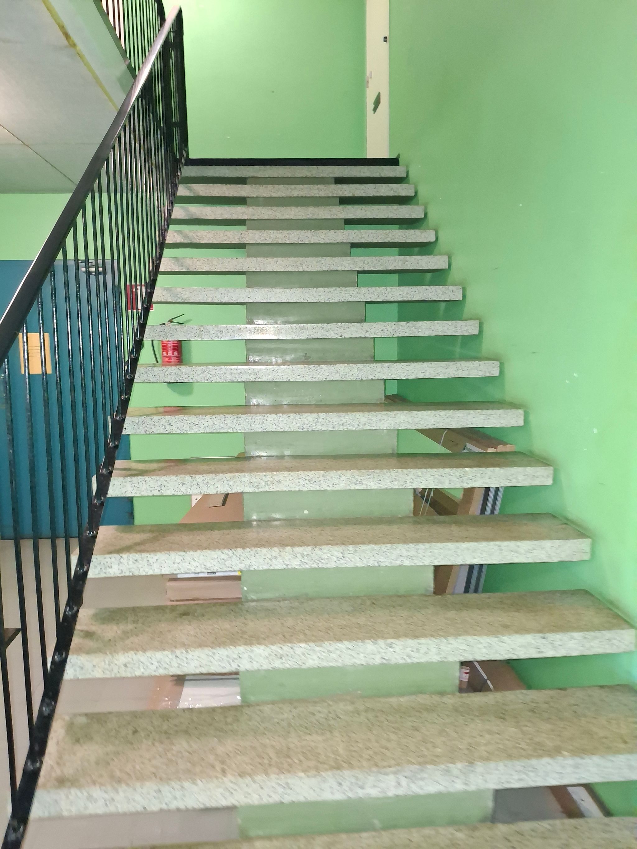 Image 7/34