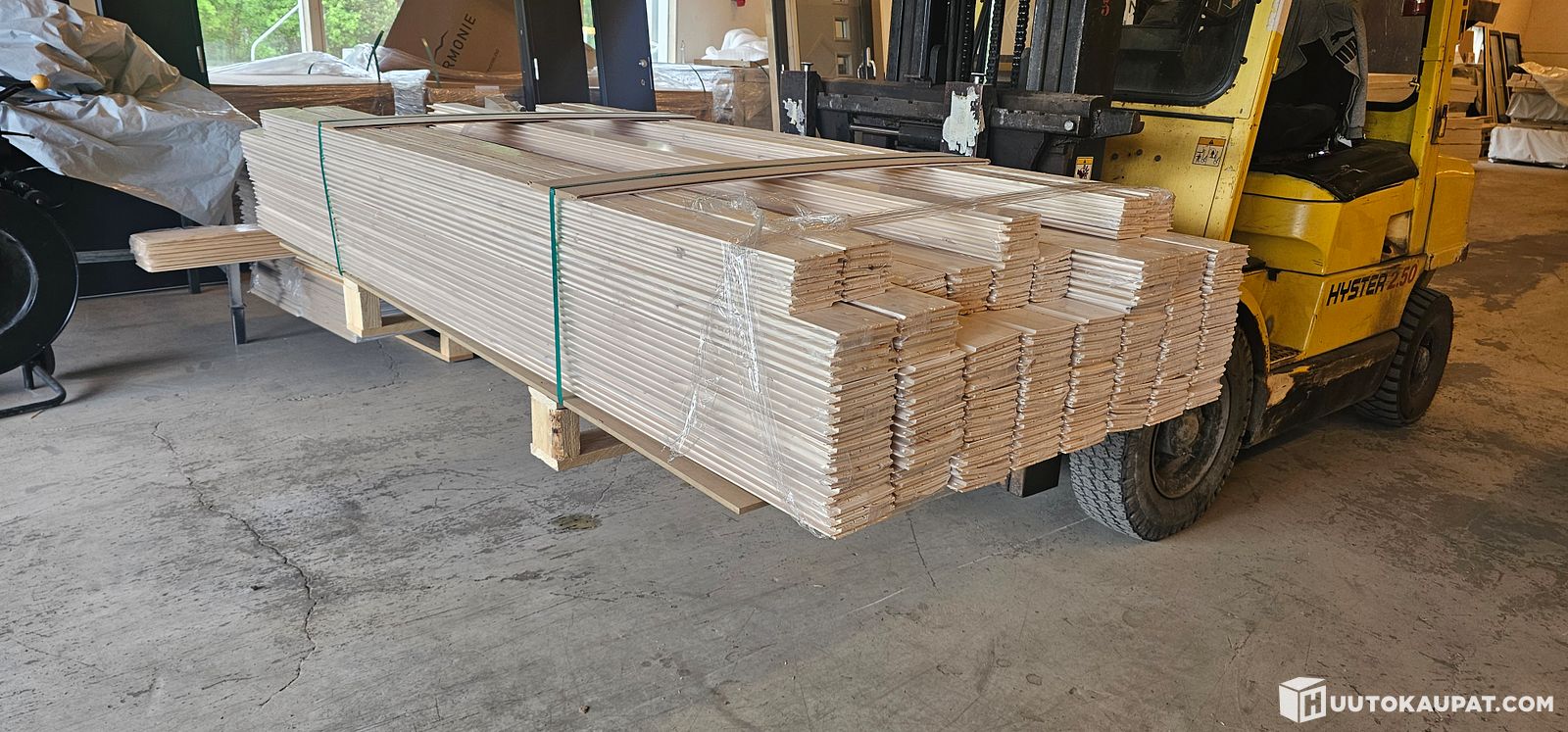 39,7m2 345jm Huurre SPA kuusipaneelia 14×120x2385 talouslaatu 14x95x2100 94,5jm 7,5m2