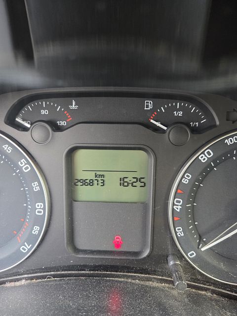 Image 10/26