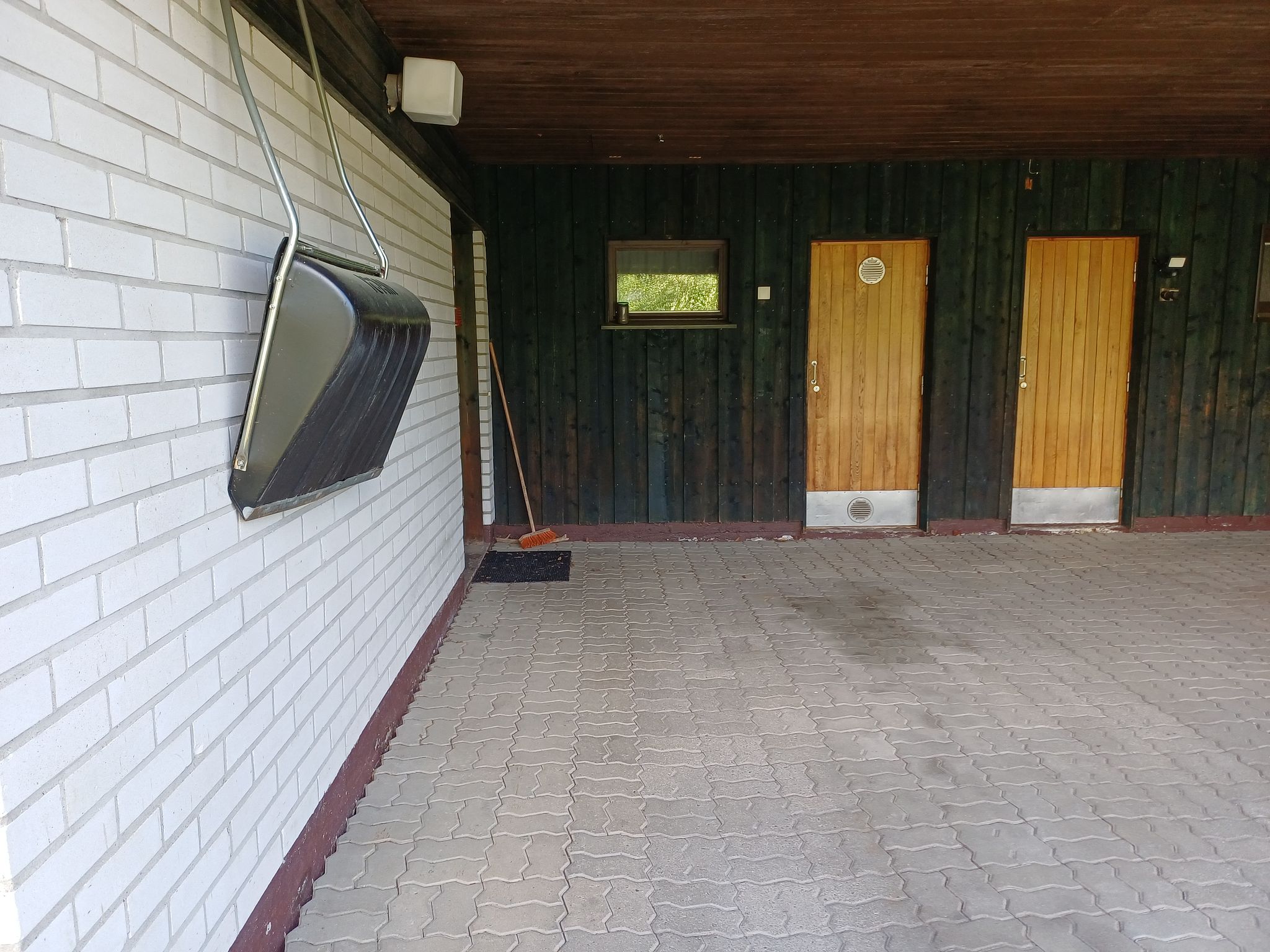 Image 11/53