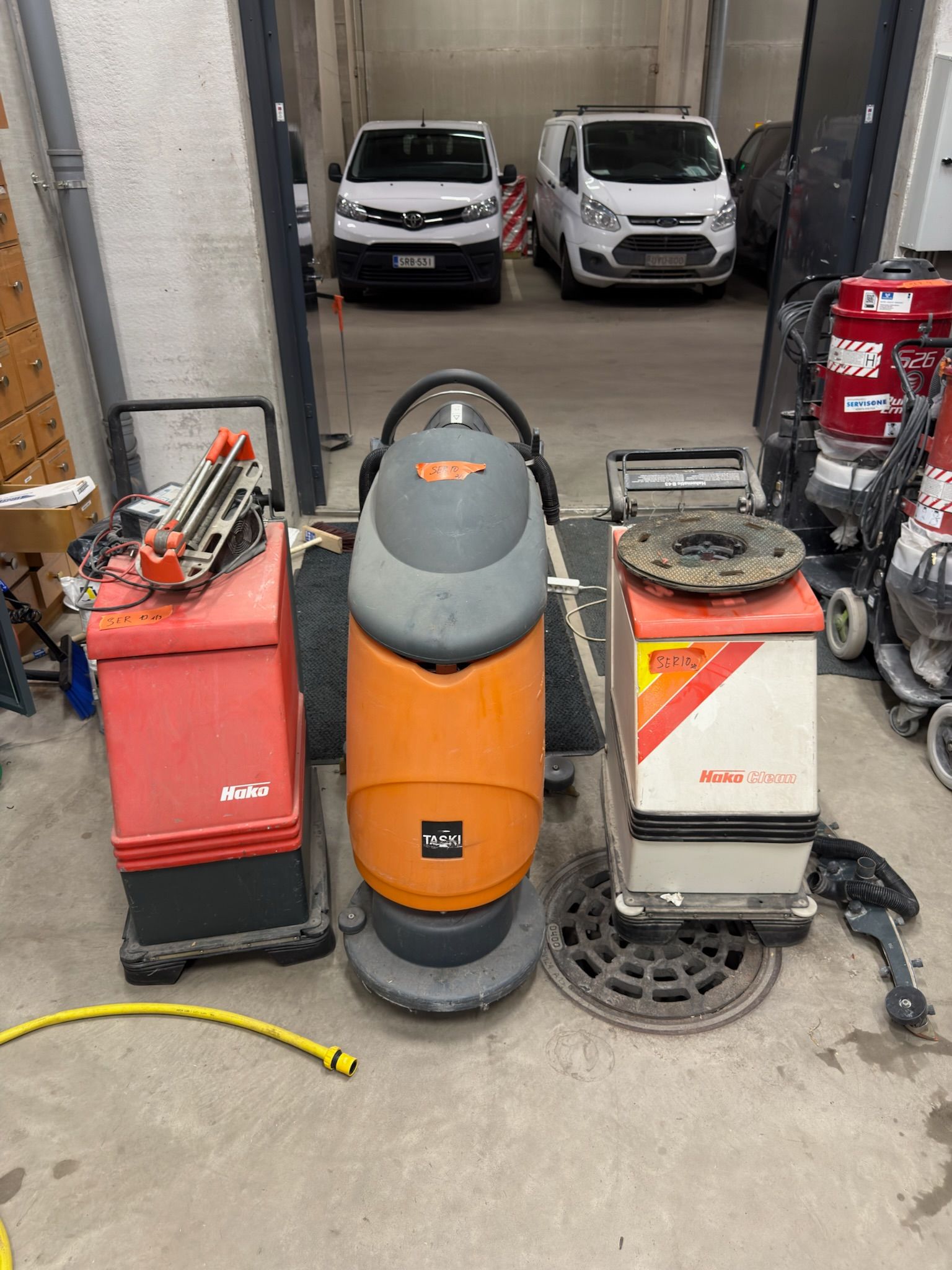 Image 1/36