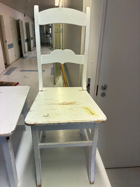 Image 3/4