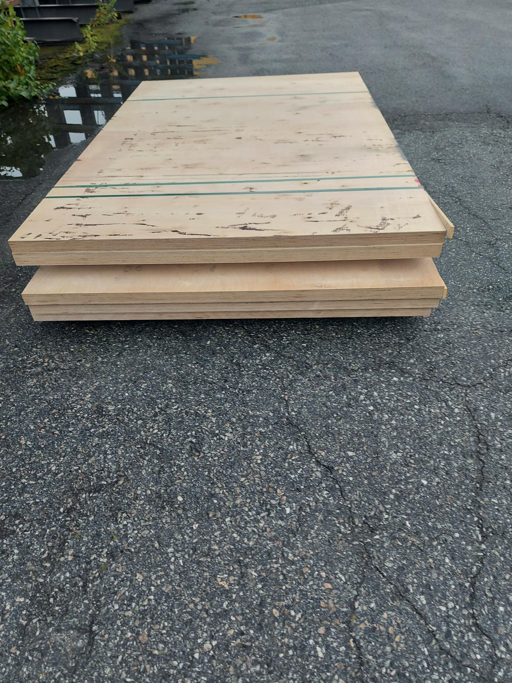 Image 1/3
