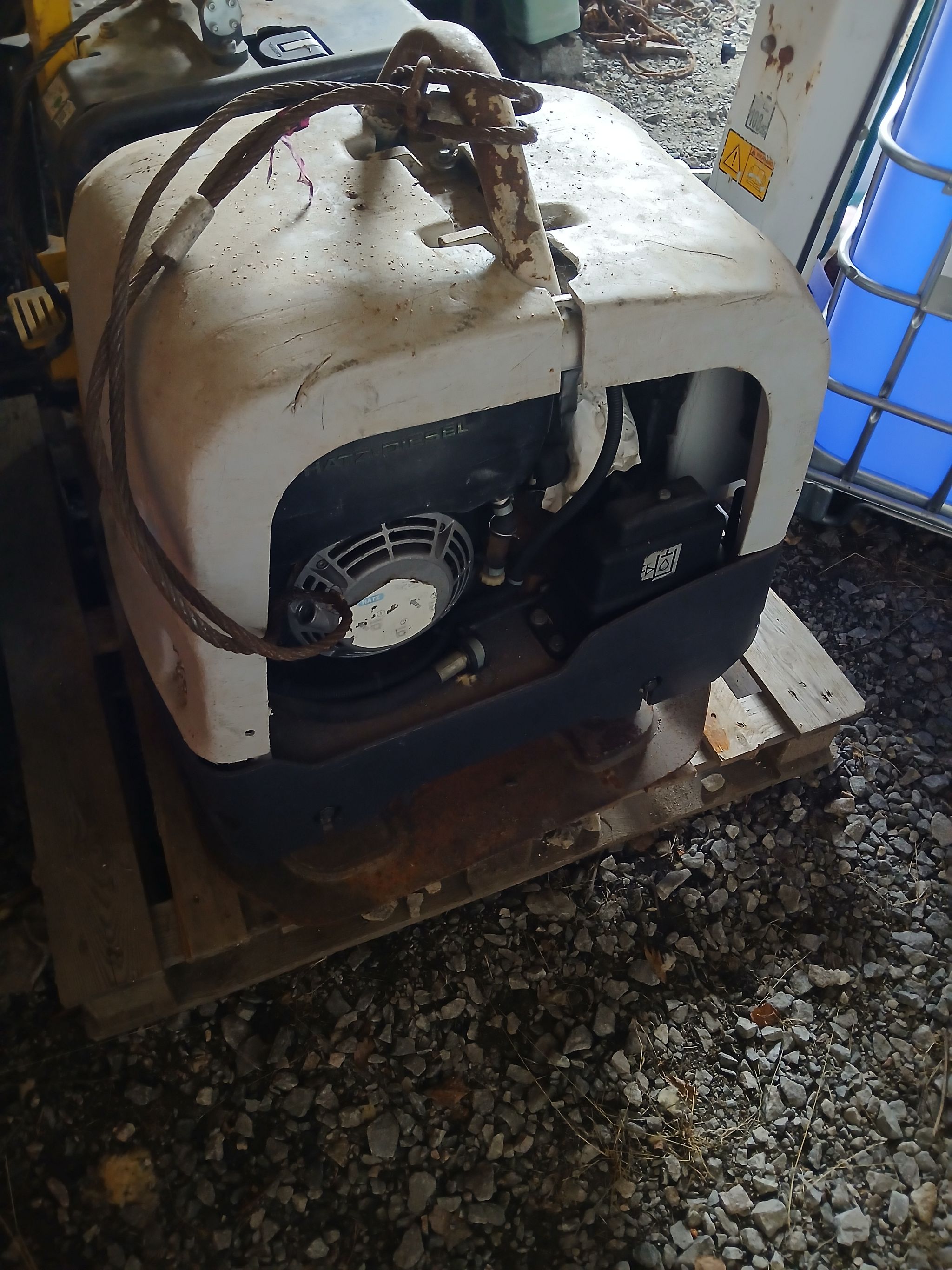 Image 1/3