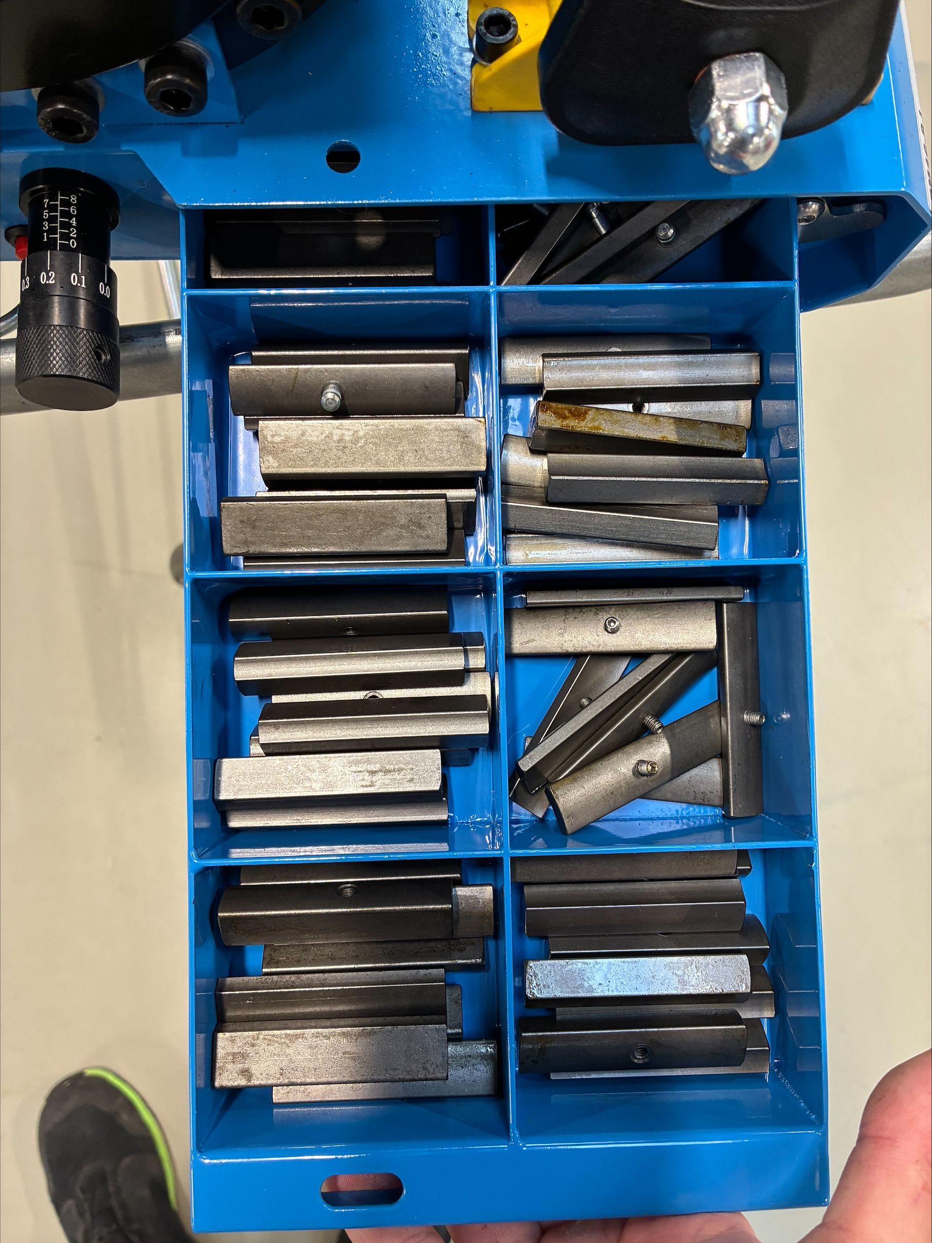 Image 6/6