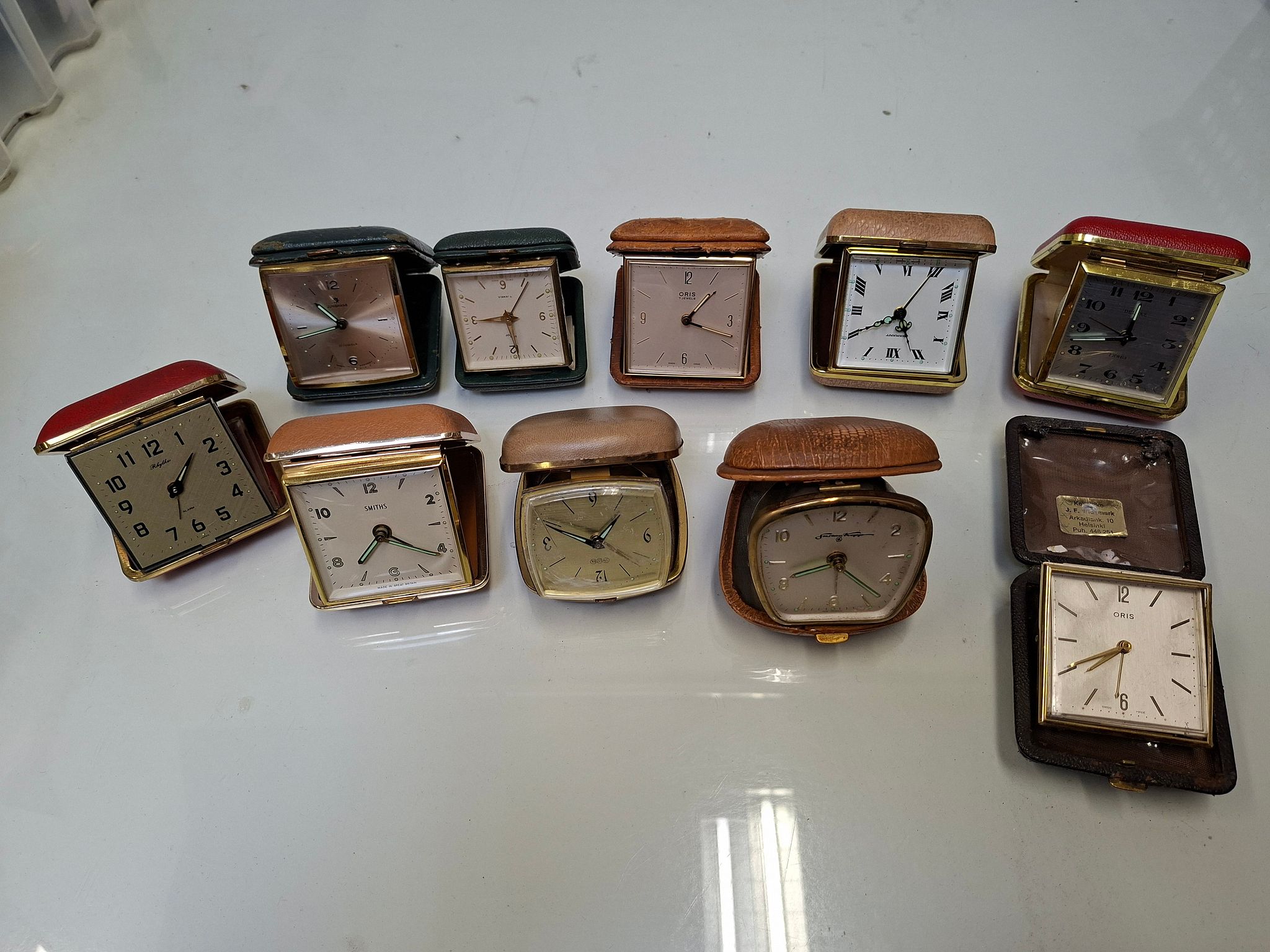 Image 1/8
