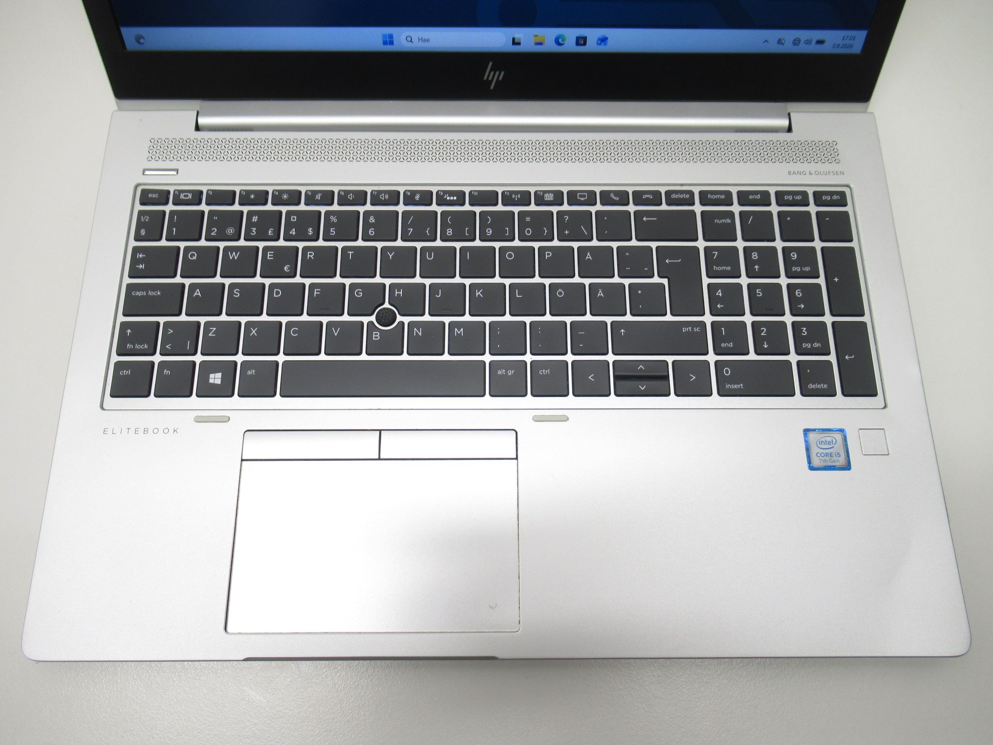 Image 3/9