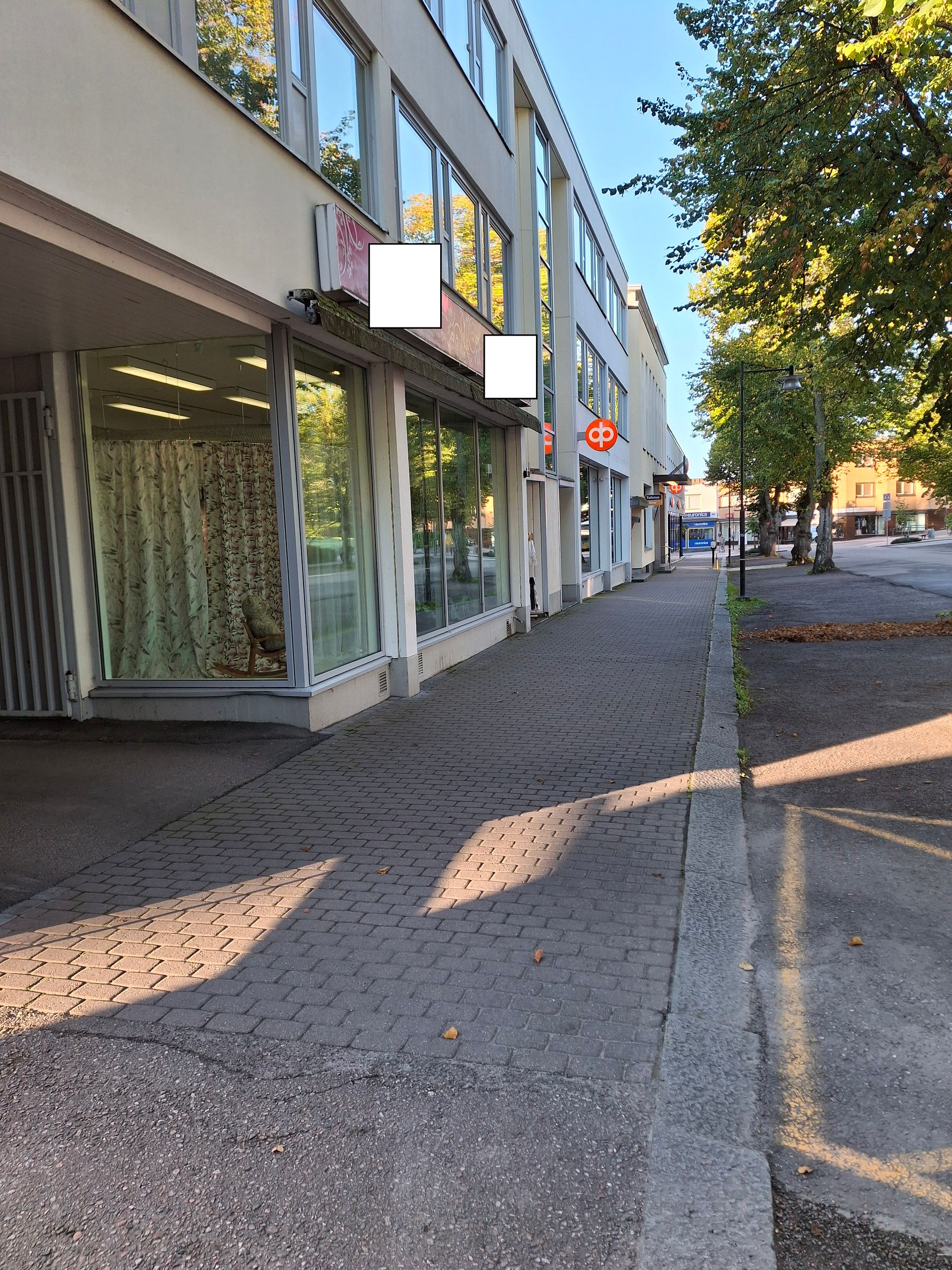 Image 2/13