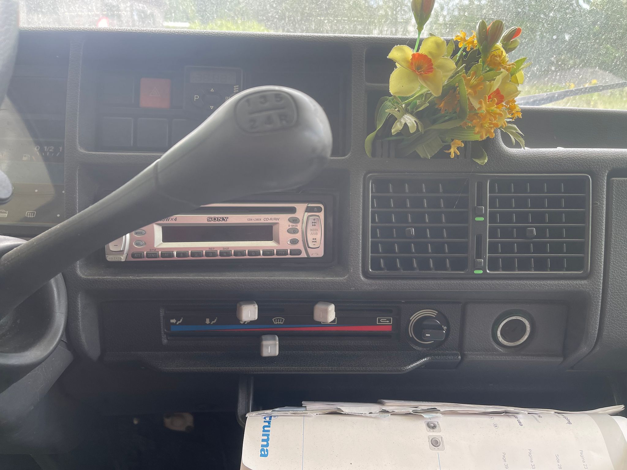 Image 12/19
