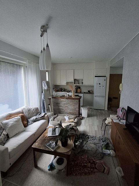 Image 3/12