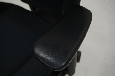 Image 8/8