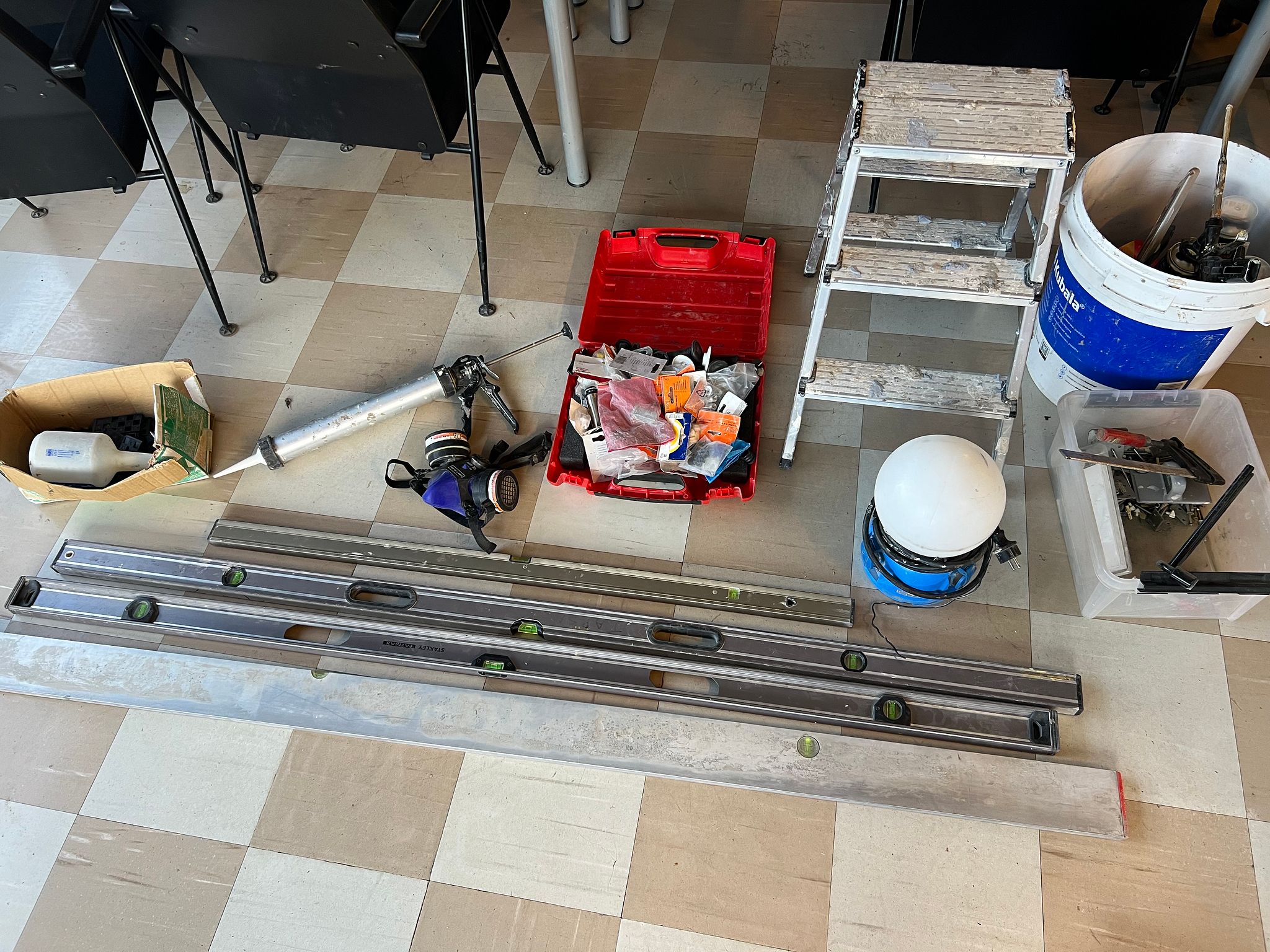 Image 1/9