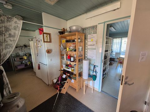 Image 19/40