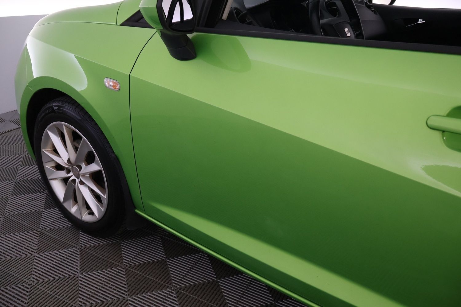 Image 42/44