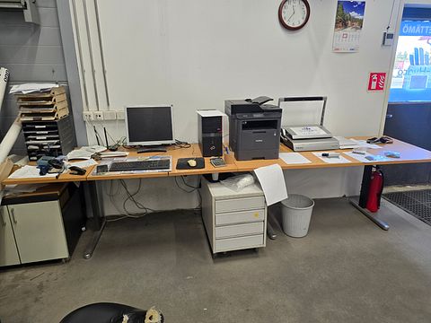 Image 7/10