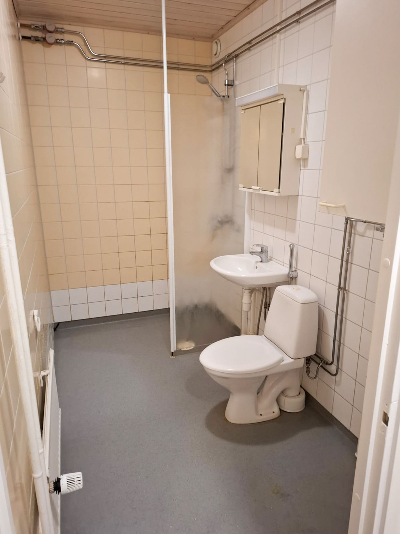 Image 7/9