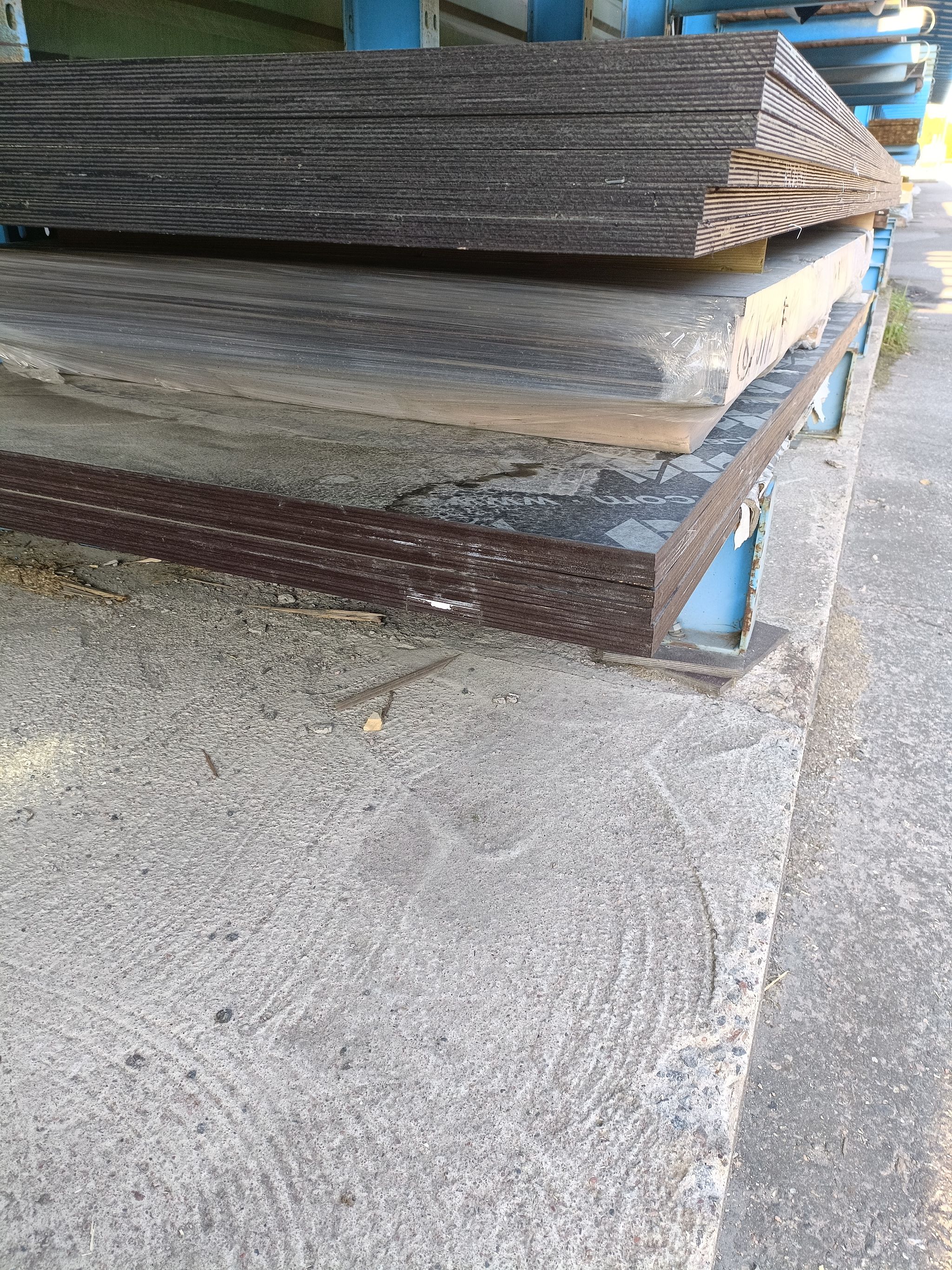 Image 2/2