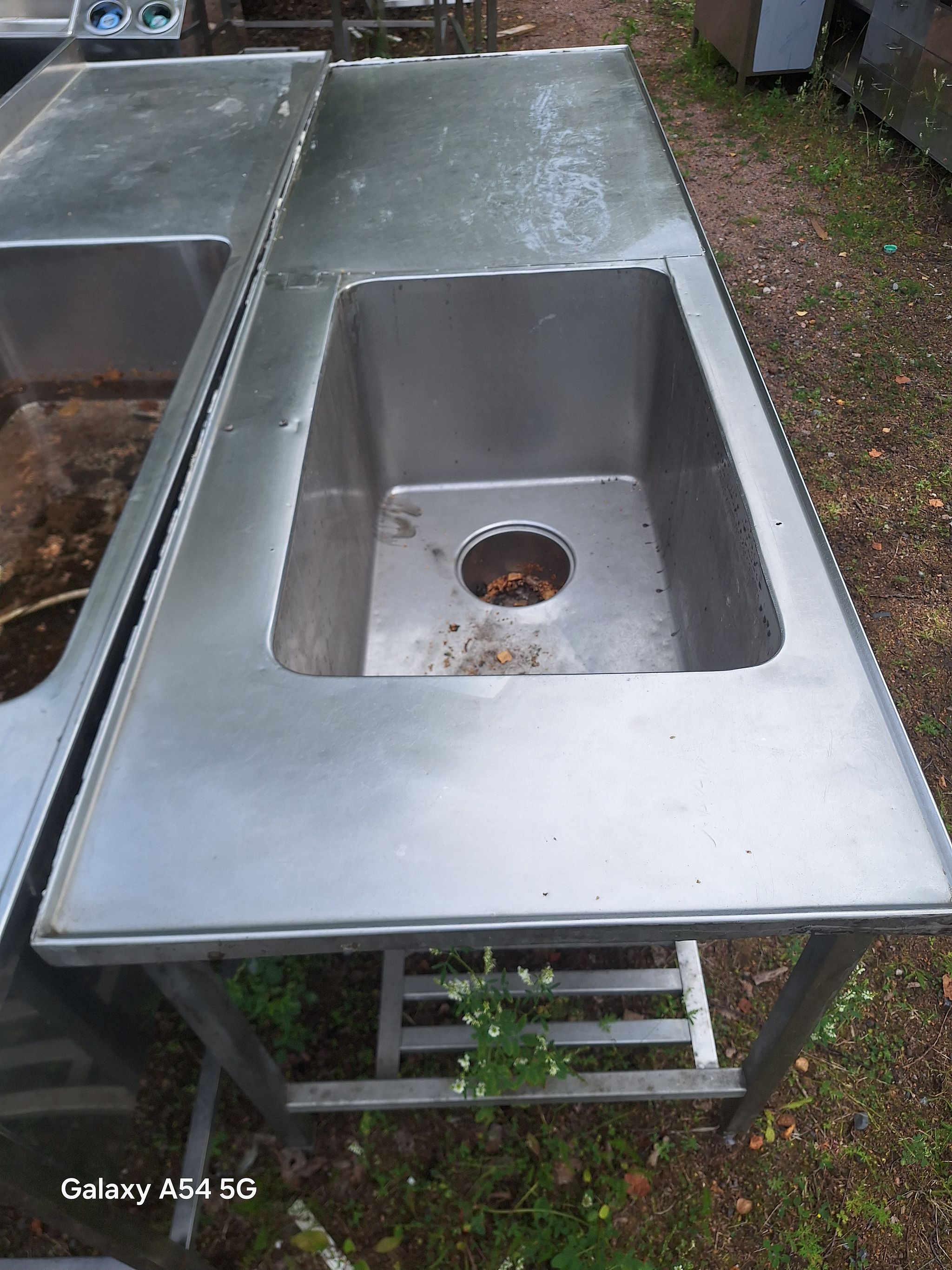 Image 6/9