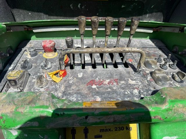 Image 7/11