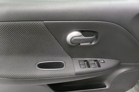 Image 9/49