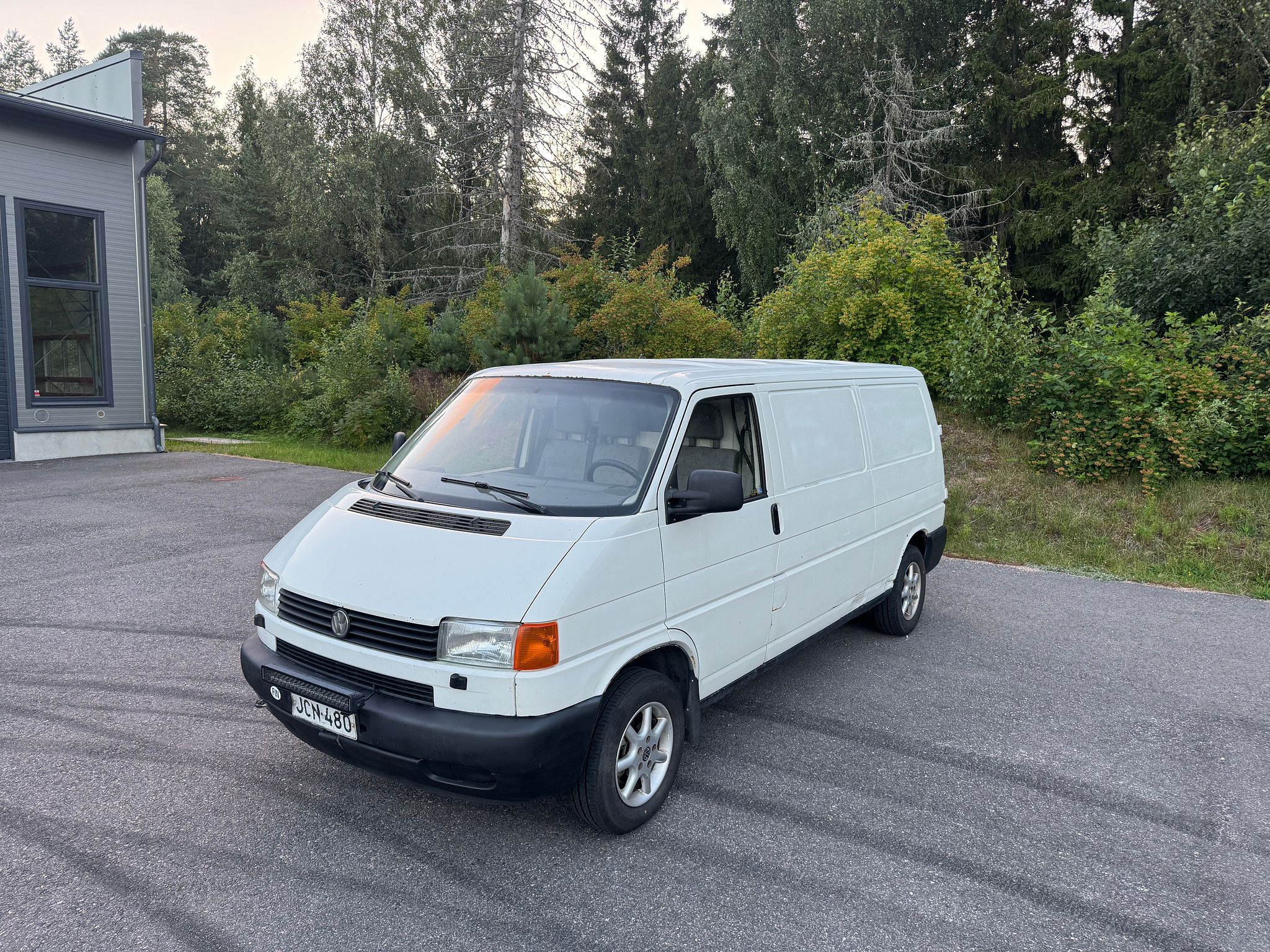 Image 1/19