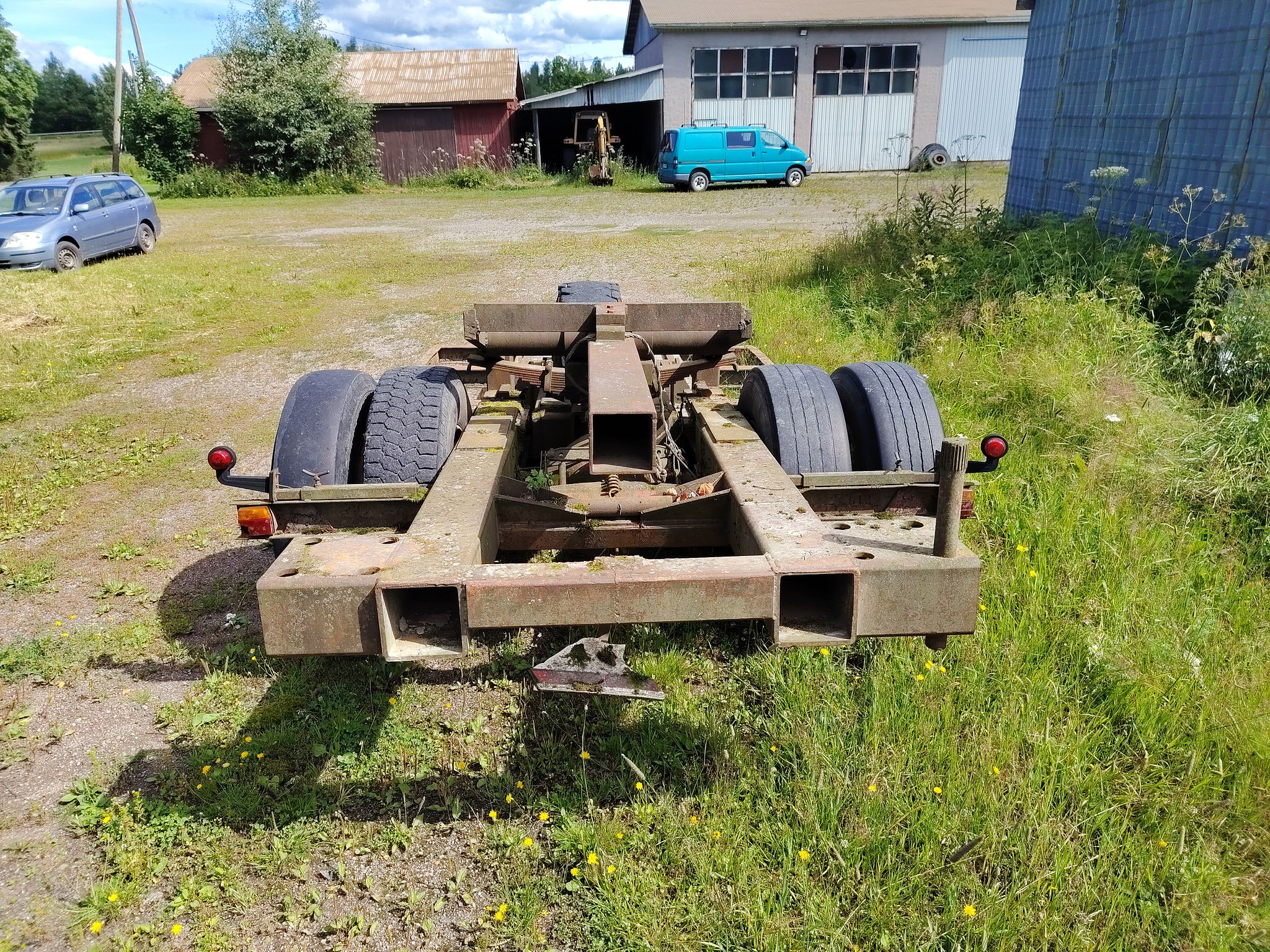 Image 4/8
