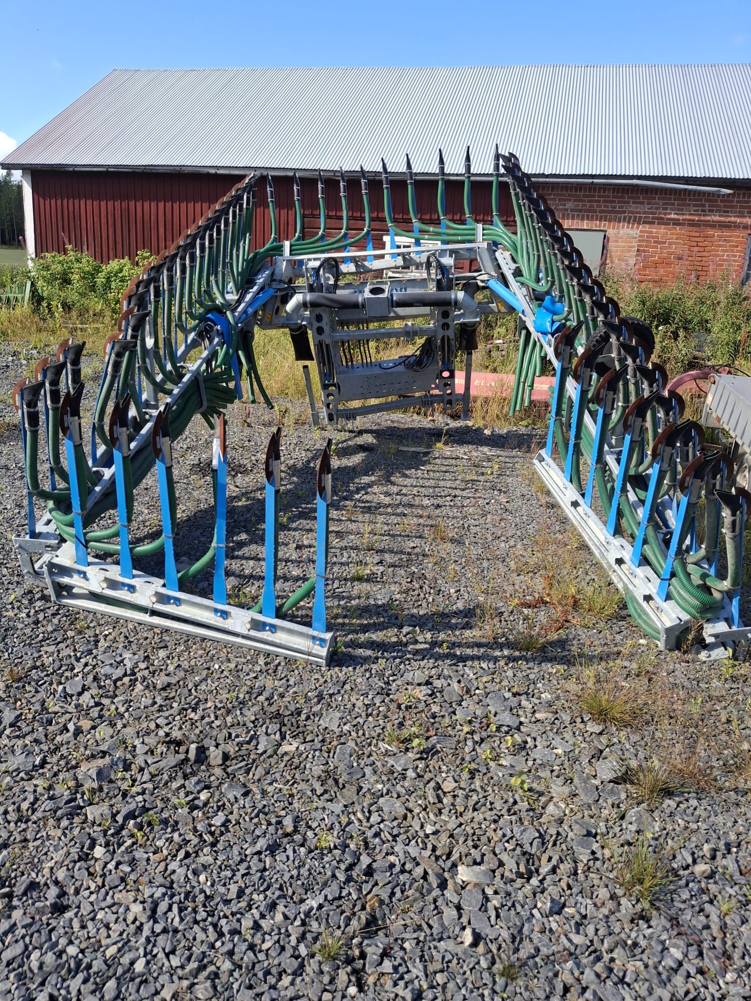 Image 2/5