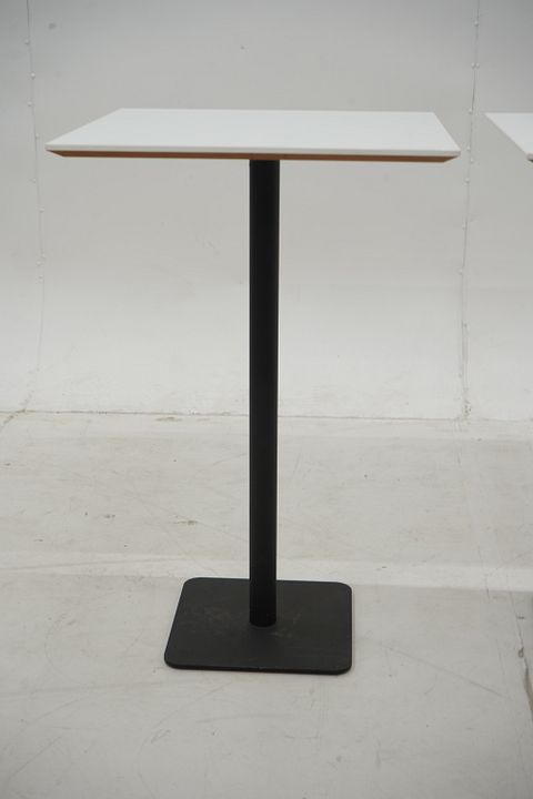 Image 3/6