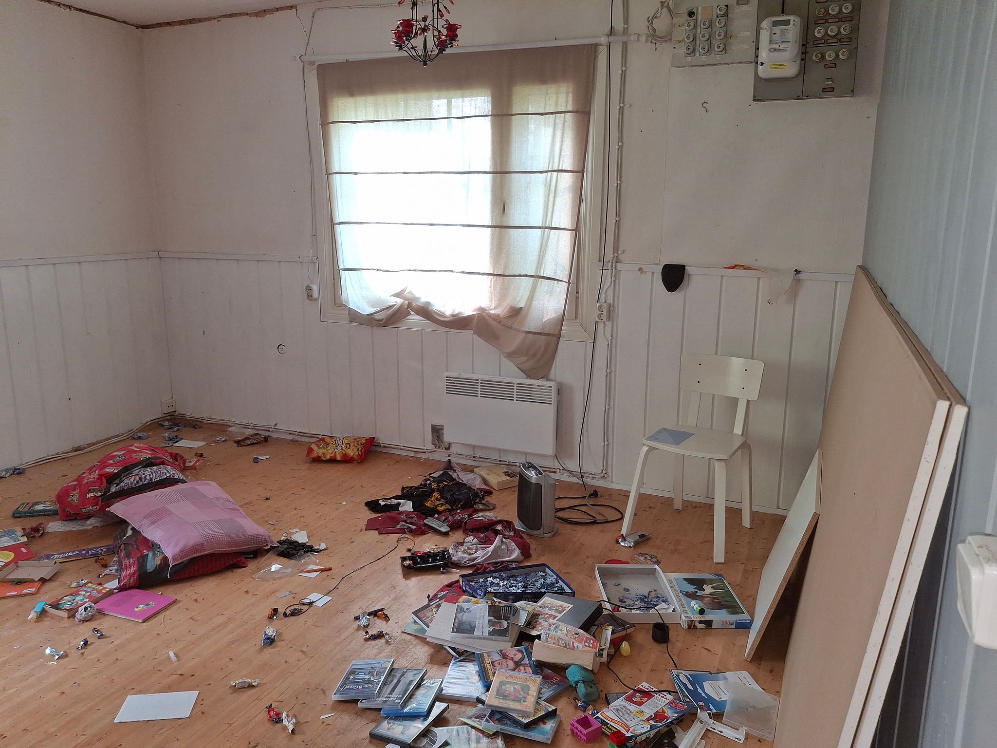 Image 6/20