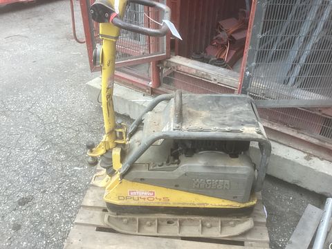 Image 2/6