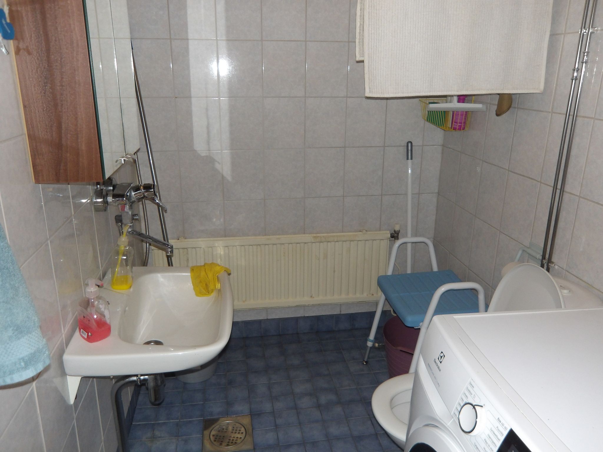 Image 3/7