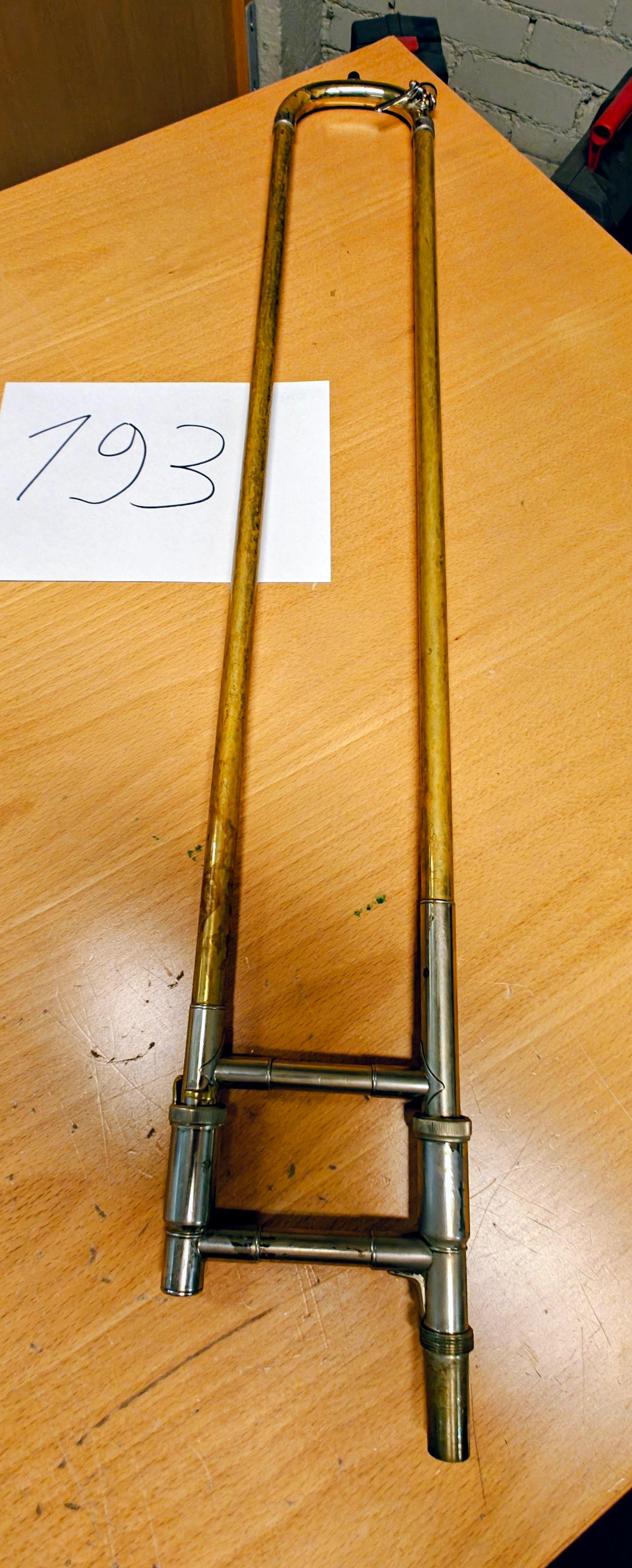 Image 3/18