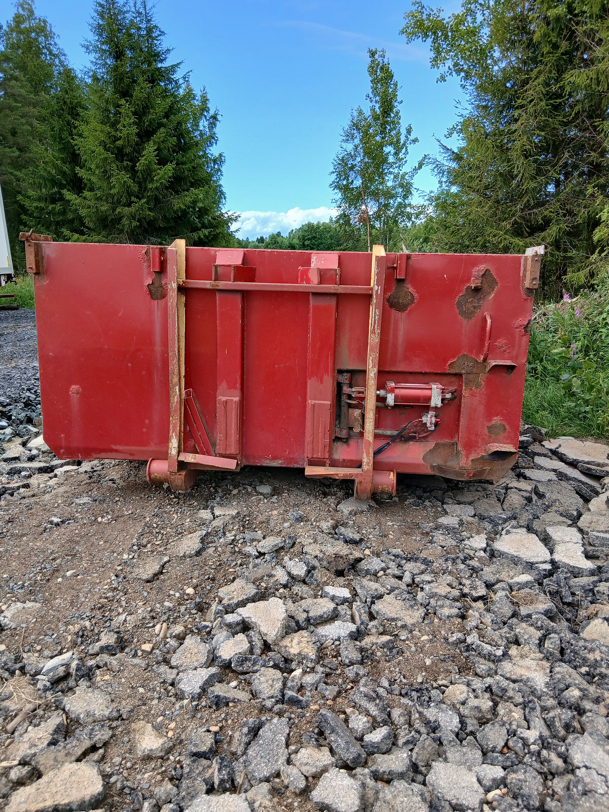 Image 3/9