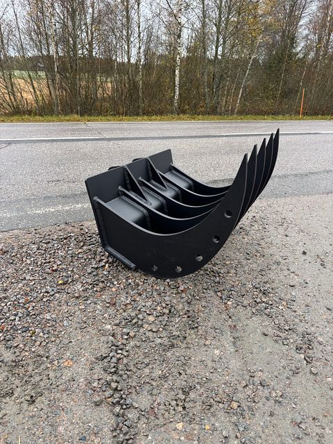 Image 2/6