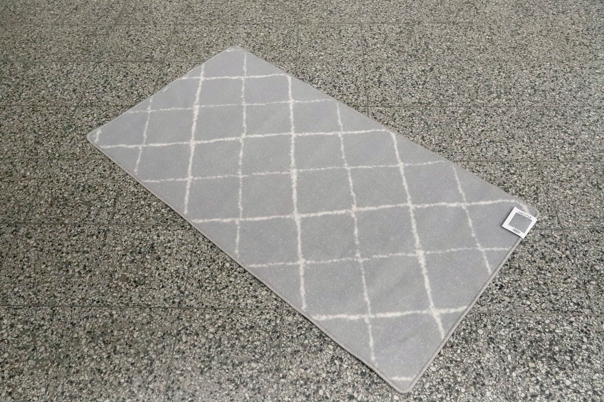 Image 2/8
