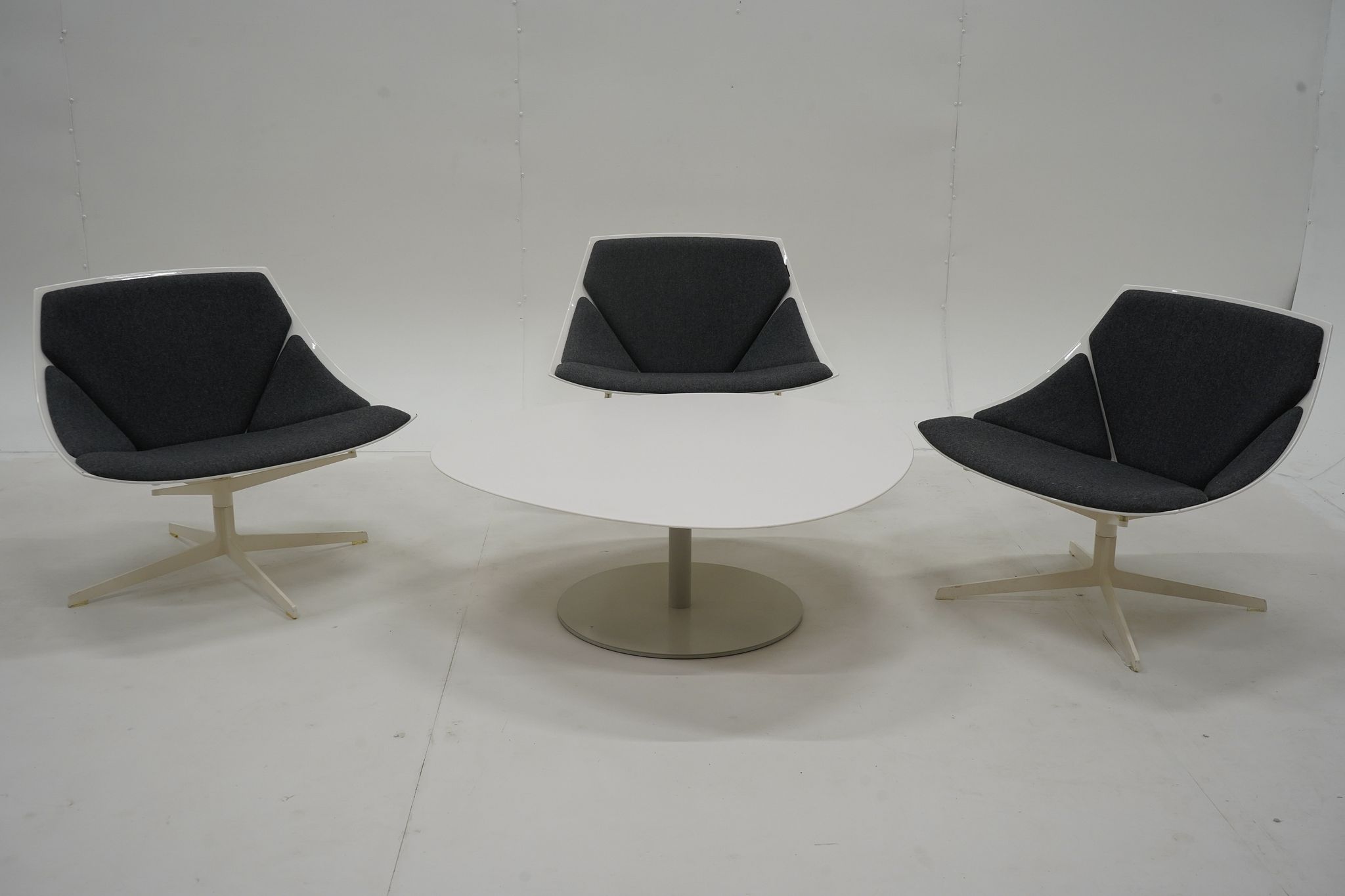 Image 3/27