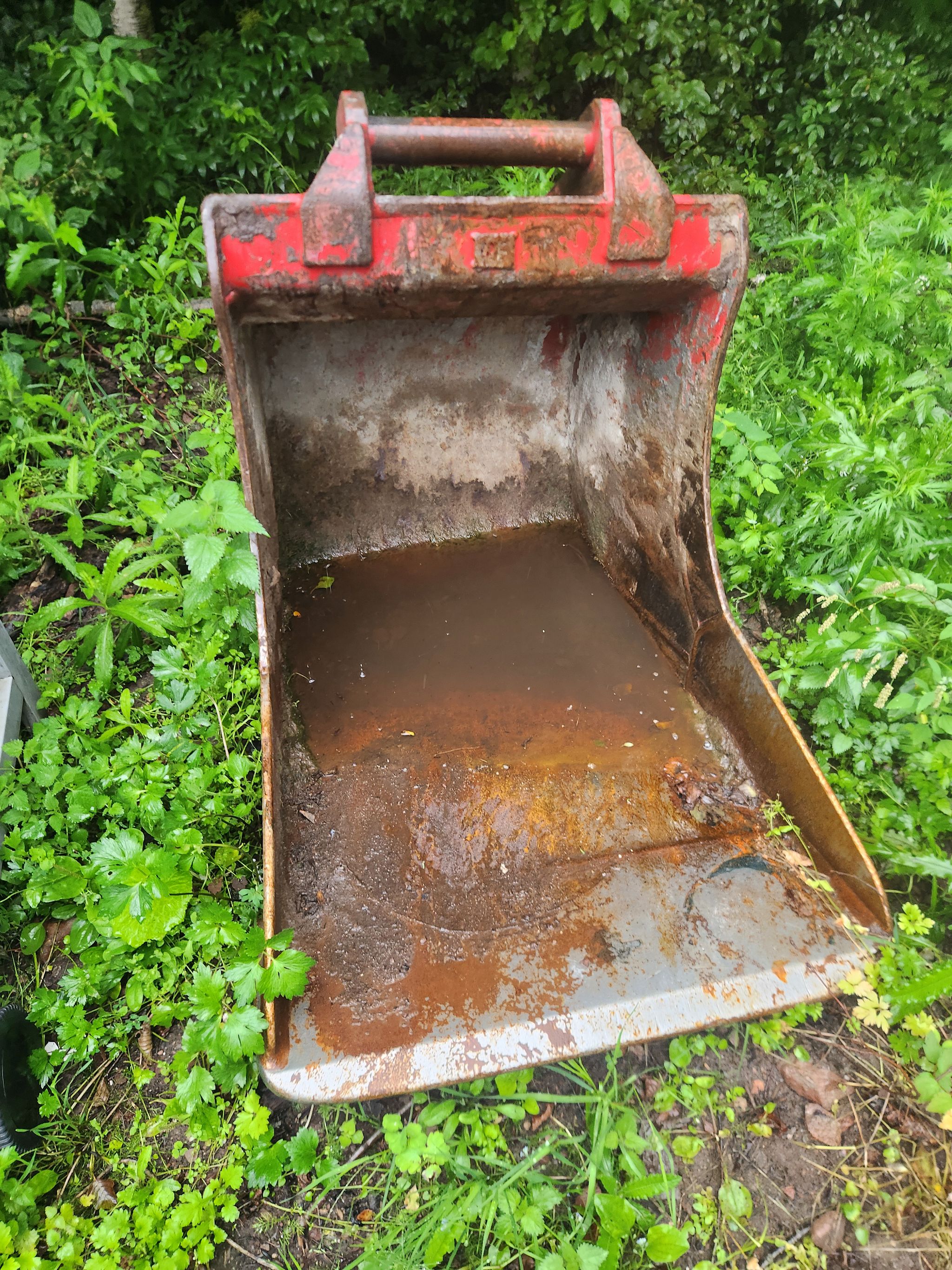 Image 4/4