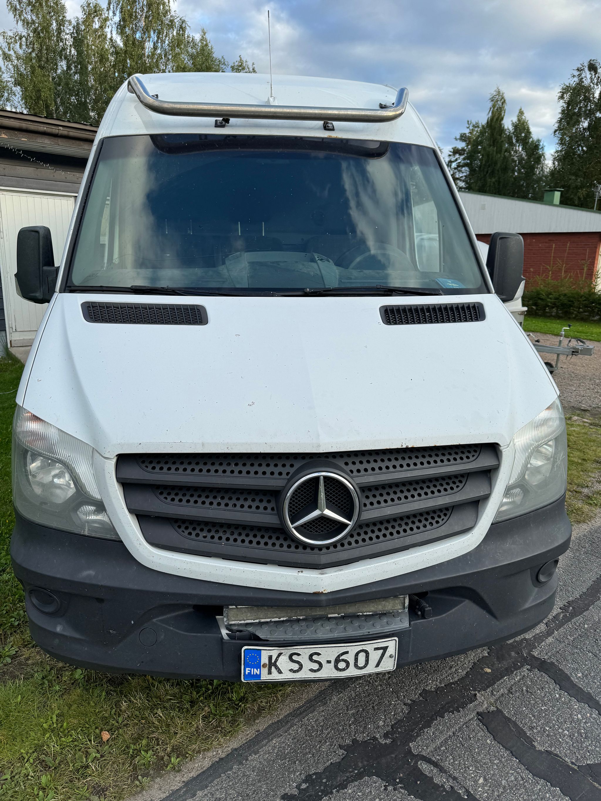 Image 1/19