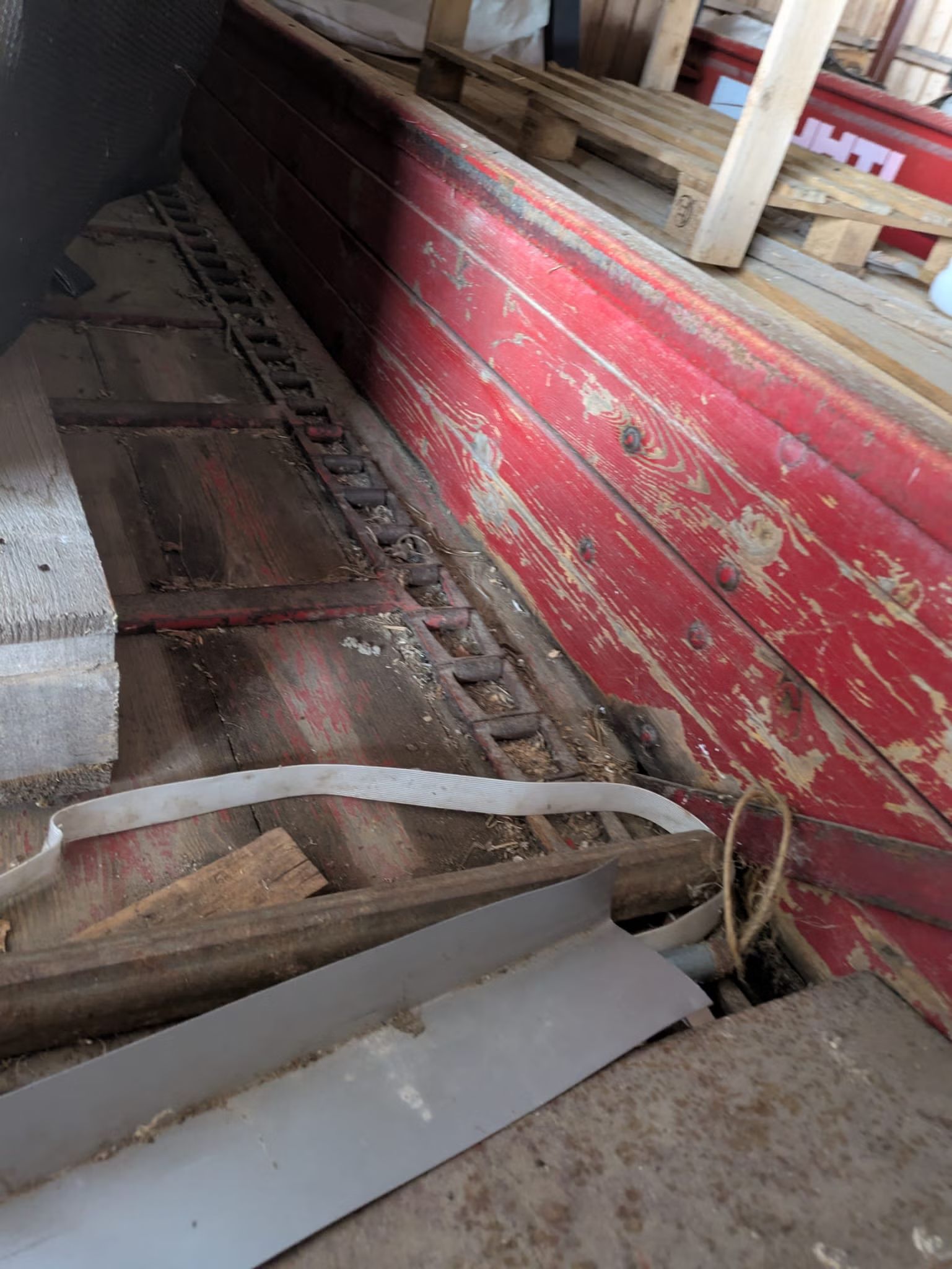 Image 3/8