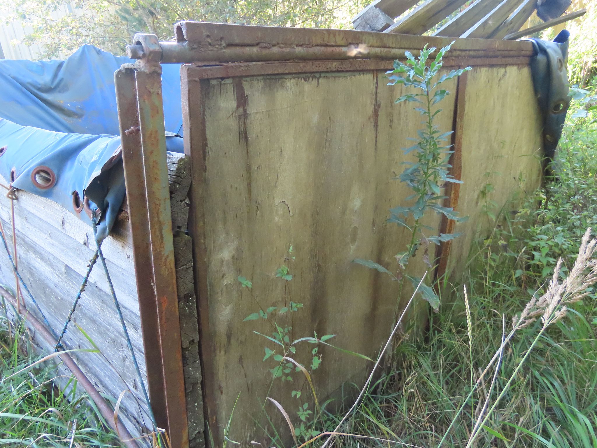 Image 4/4
