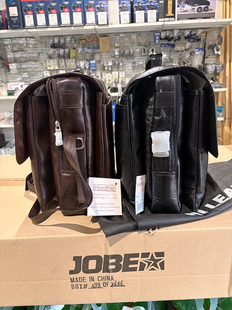 Image 3/8