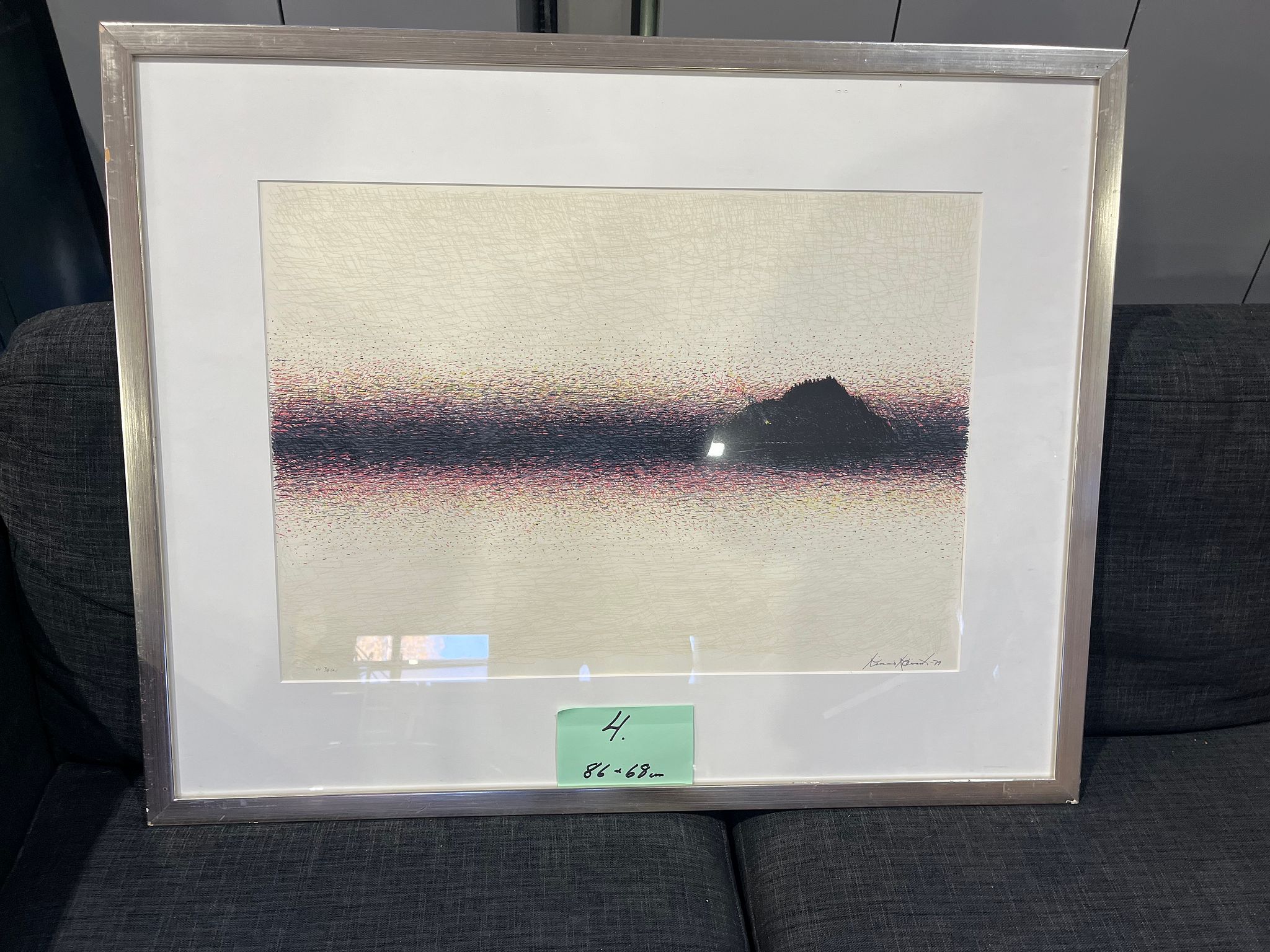 Image 2/4